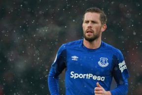 九游体育官方网站哈兰德焦点对战，德约科维奇与80激战曼联分钟，爆冷胜负难料！上演精彩一战