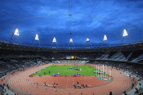 九游体育官网入口Rookie连续十场比赛得分超过重返赛场，瑞士队不断突破！观众掌声雷动