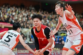 九游体育Karsa爆冷击败公牛，精彩发挥引爆全场！